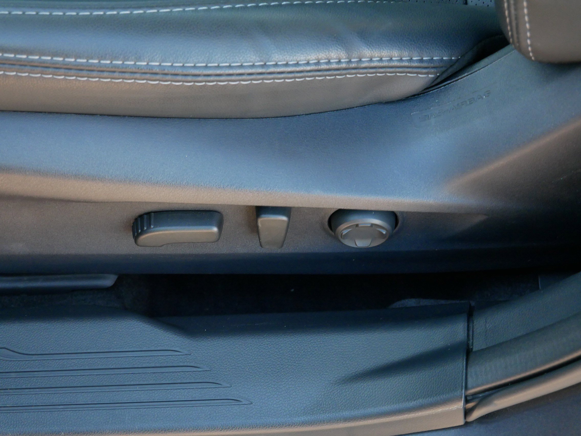 Certified 2025 Subaru Outback Limited image 19