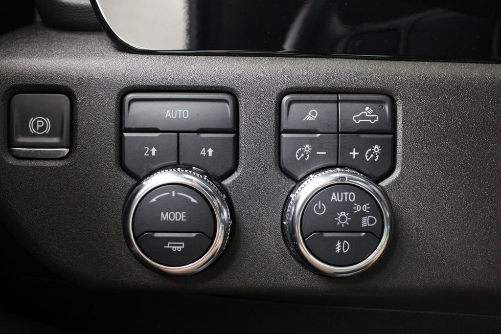 Used 2025 GMC Sierra 1500 SLT AWD/4WD image 29
