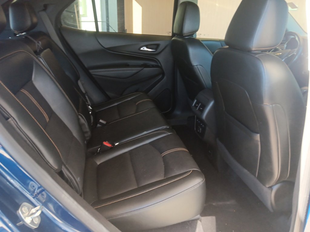 Used 2022 Chevrolet Equinox Premier AWD/4WD image 21