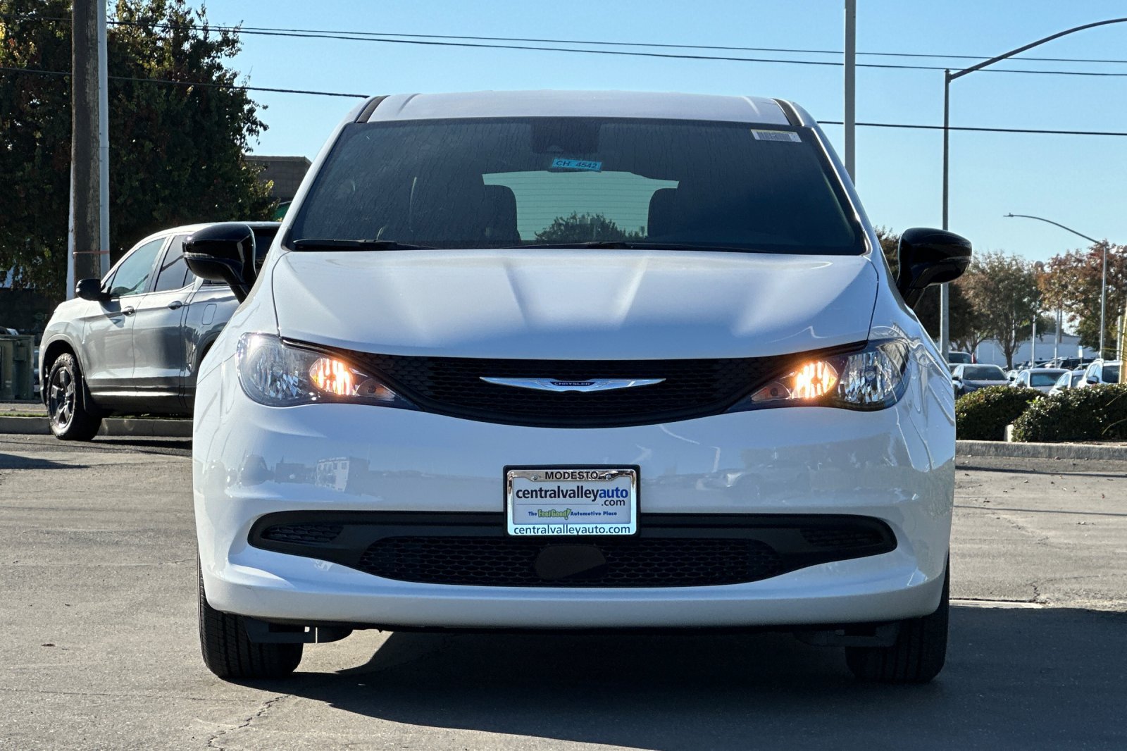 New 2026 Chrysler Voyager LX FWD image 9