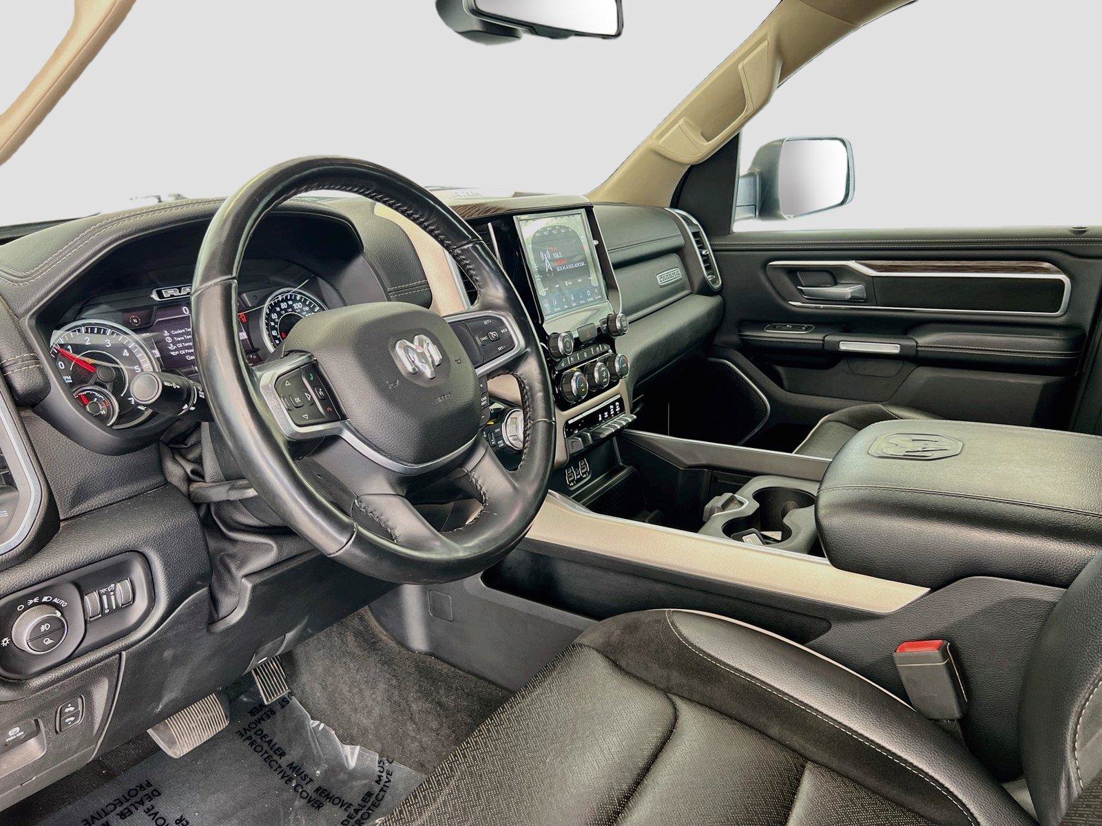 Used 2020 RAM 1500 Laramie AWD/4WD image 11