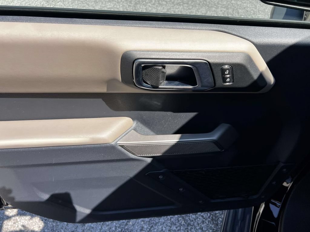 Used 2023 Ford Bronco Wildtrak AWD/4WD image 17