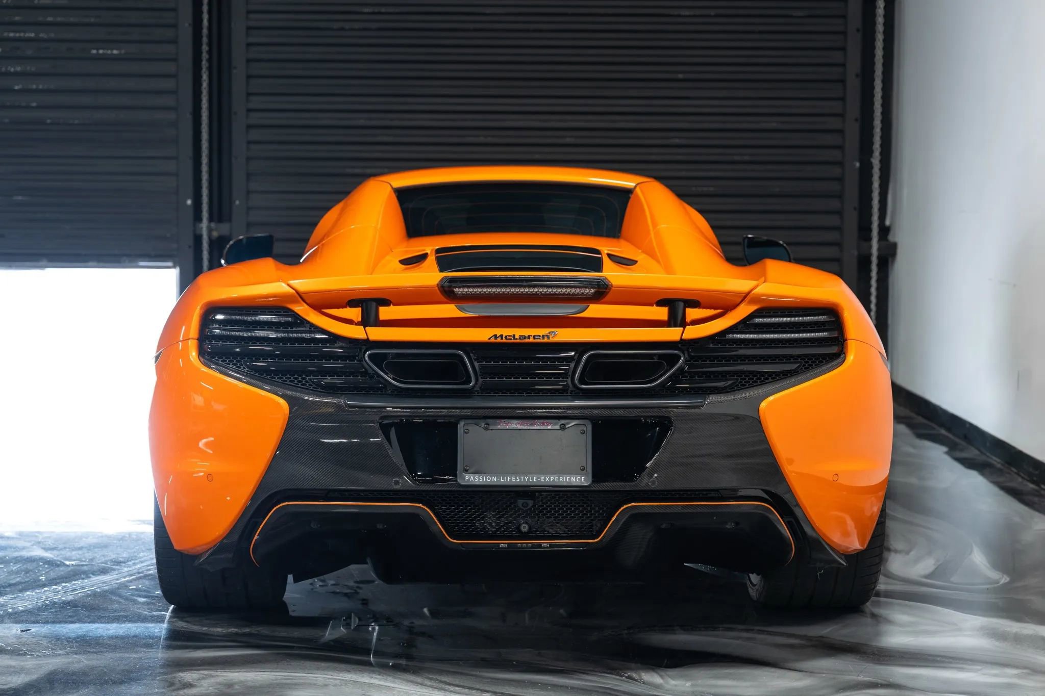 Used 2016 McLaren 650S Spider image 10