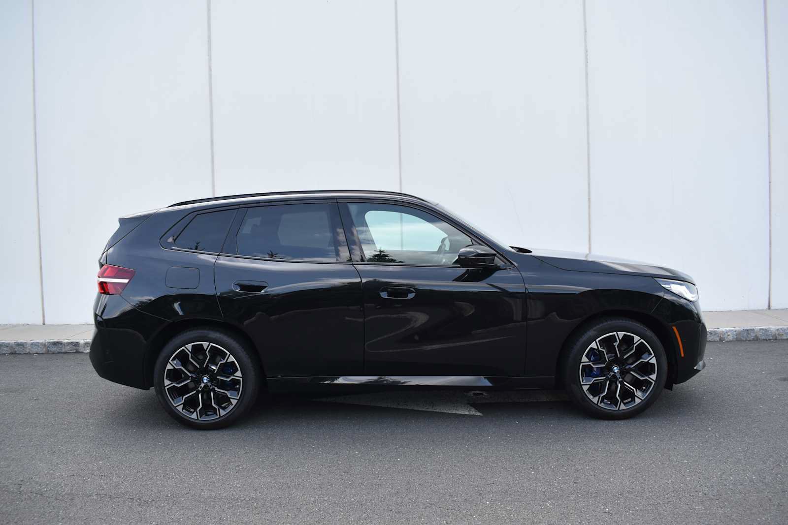 Used 2025 BMW X3 M50 w/ Premium Package AWD/4WD image 4