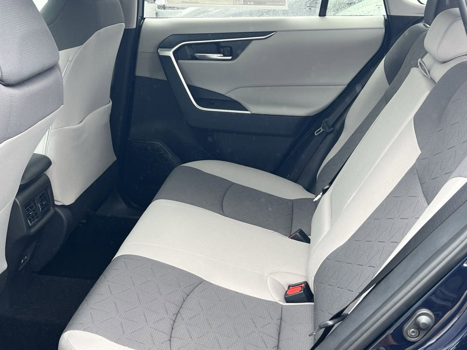 New 2025 Toyota RAV4 XLE image 19