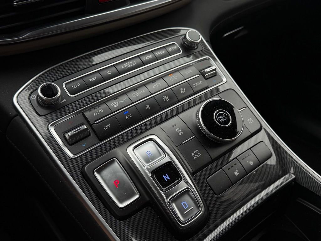 Used 2021 Hyundai Santa Fe SEL w/ Convenience + Premium Package FWD image 16