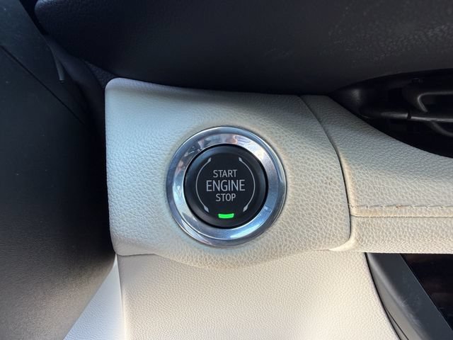 Certified 2022 Buick Envision Preferred FWD image 22