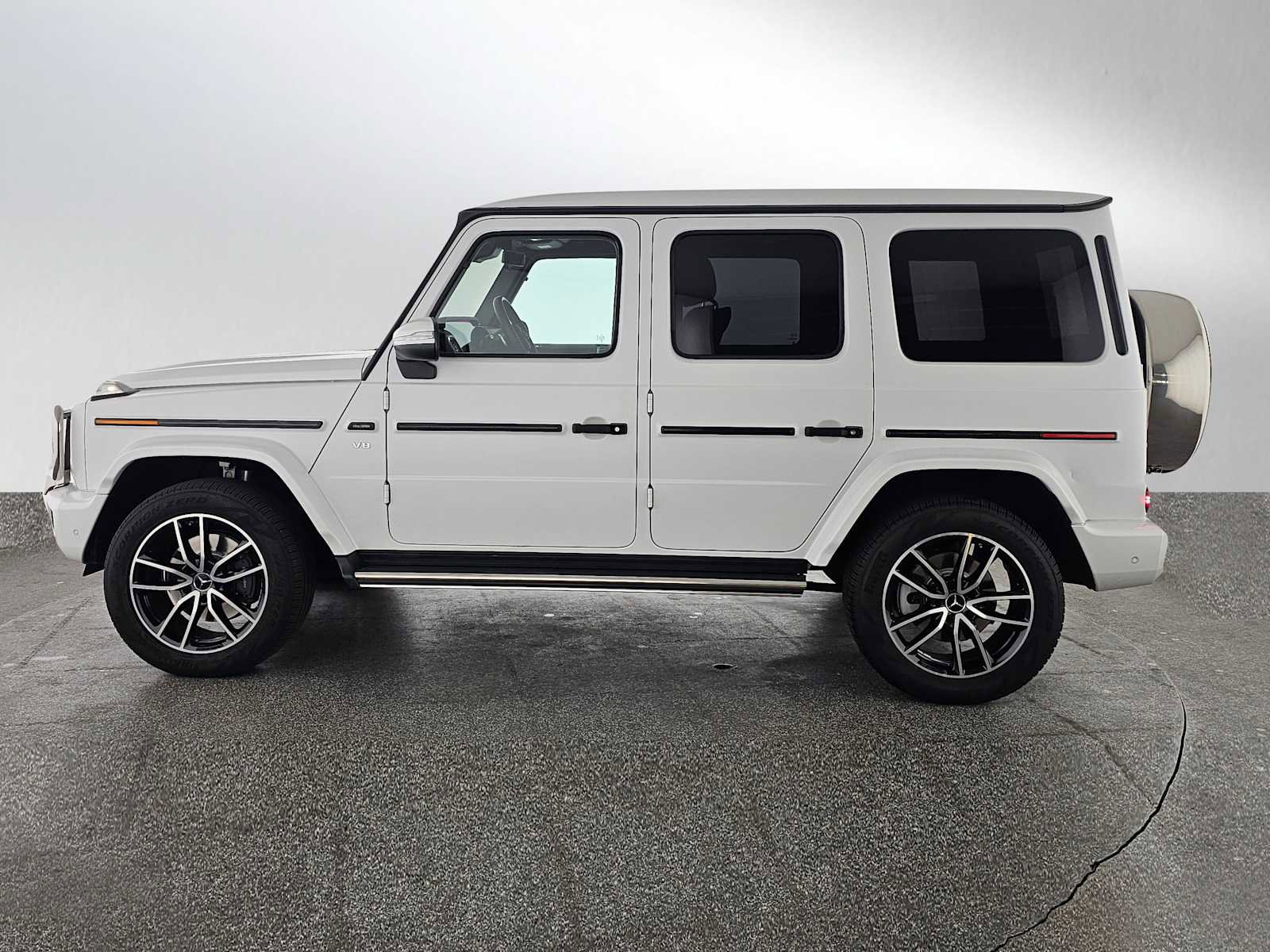 Used 2024 Mercedes-Benz G 550 image 6