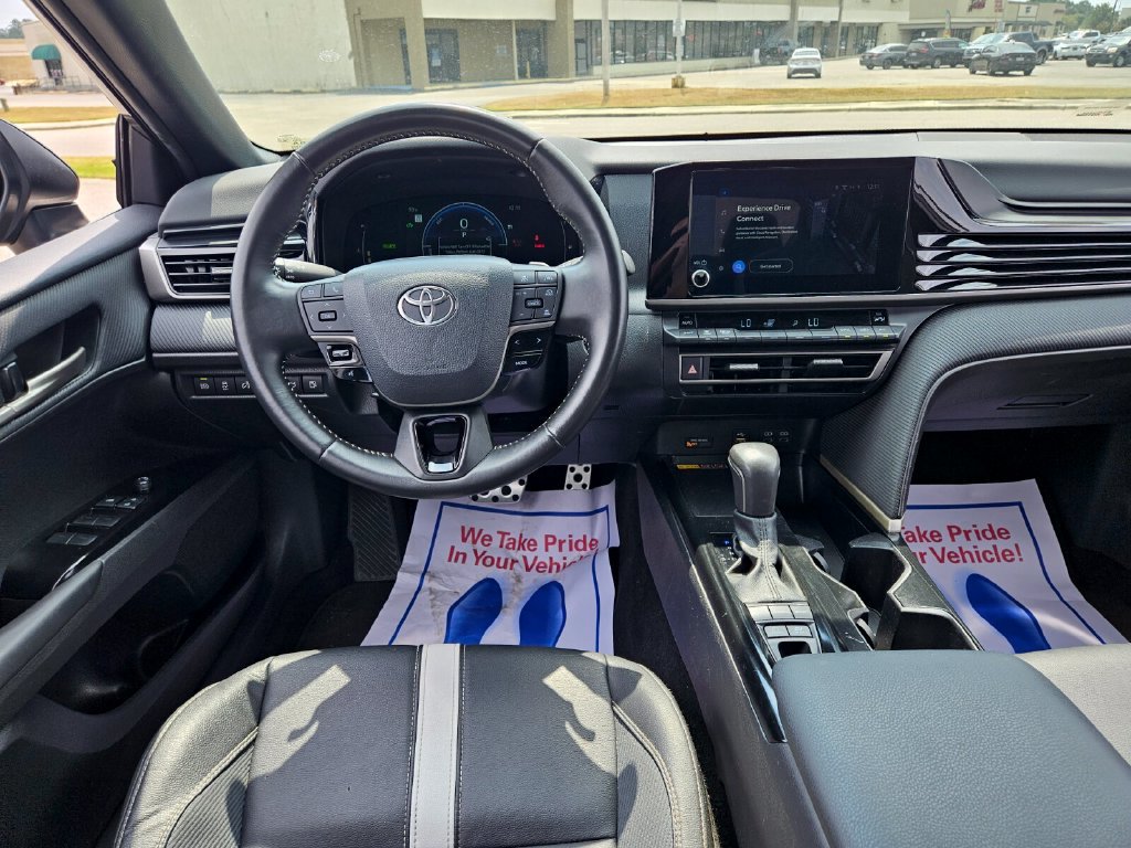 Certified 2025 Toyota Camry SE w/ Convenience Package FWD image 12