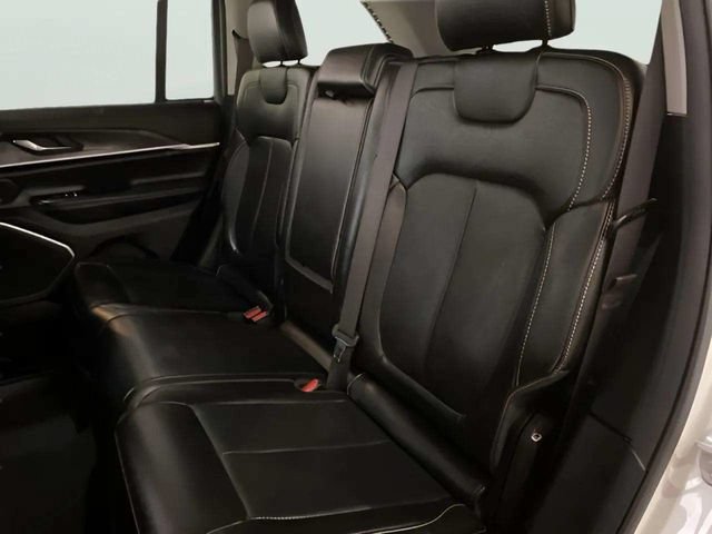 Used 2022 Jeep Grand Cherokee Limited 4xe w/ Luxury Tech Group II AWD/4WD image 35