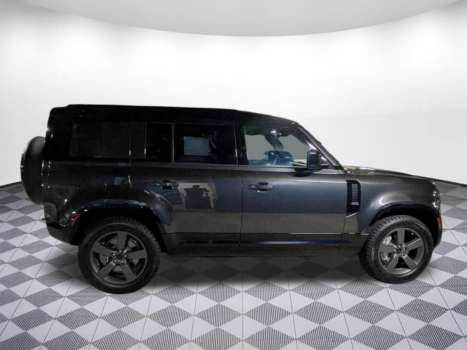 New 2026 Land Rover Defender 110 X-Dynamic SE AWD/4WD image 6