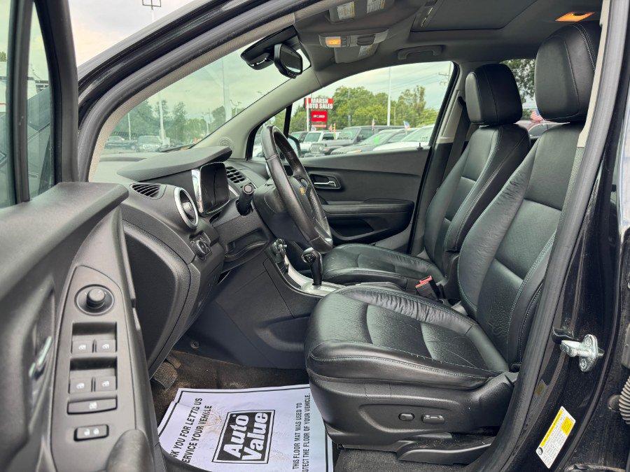 Used 2015 Chevrolet Trax LTZ w/ LPO, Cargo Package FWD image 15