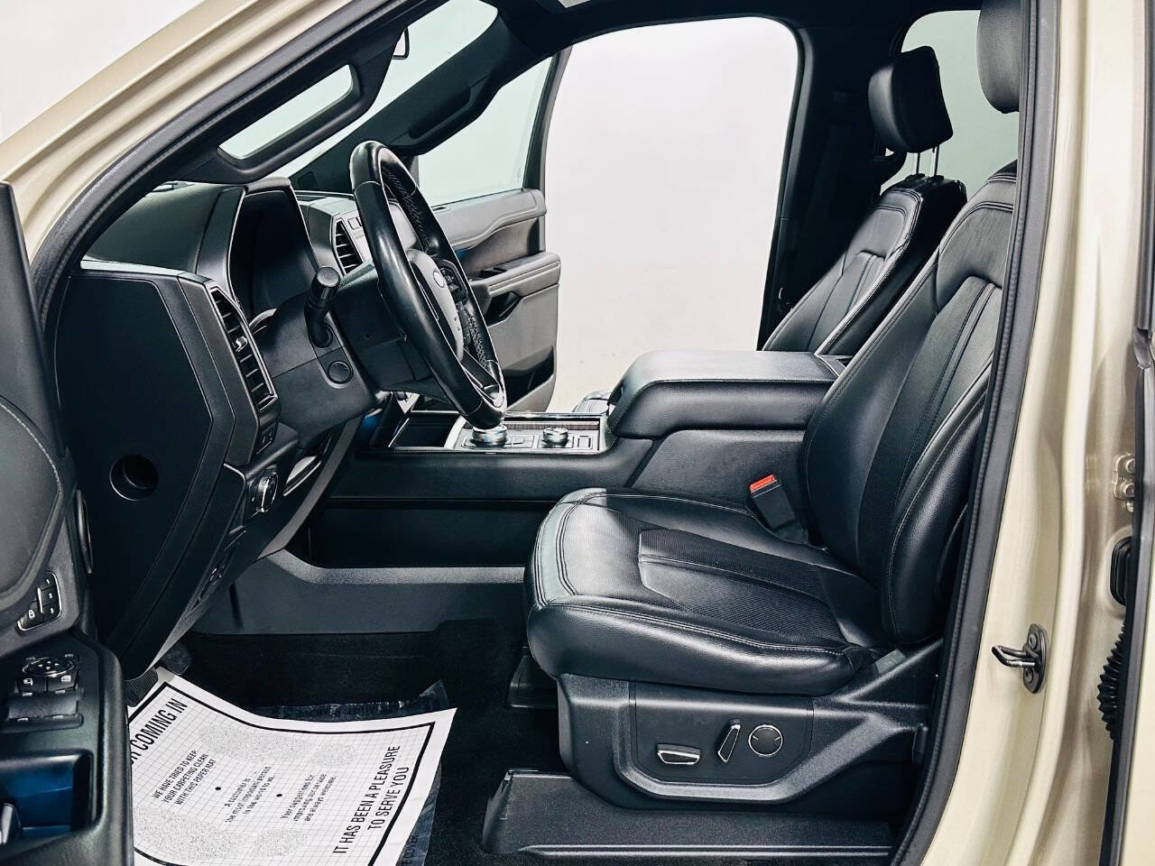 Used 2018 Ford Expedition Limited AWD/4WD image 10