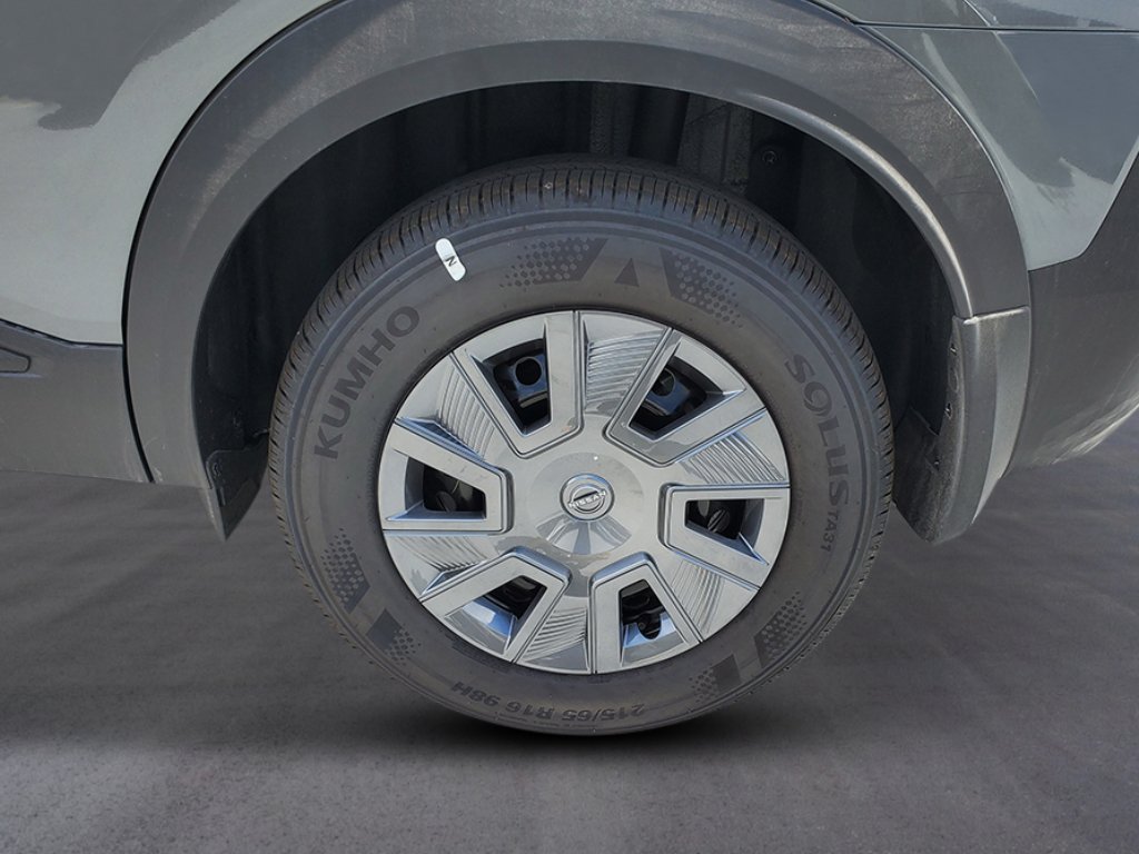 New 2026 Nissan Kicks S FWD image 8