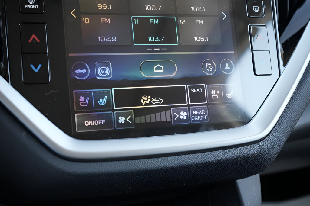 Used 2024 Subaru Ascent Touring AWD/4WD image 37