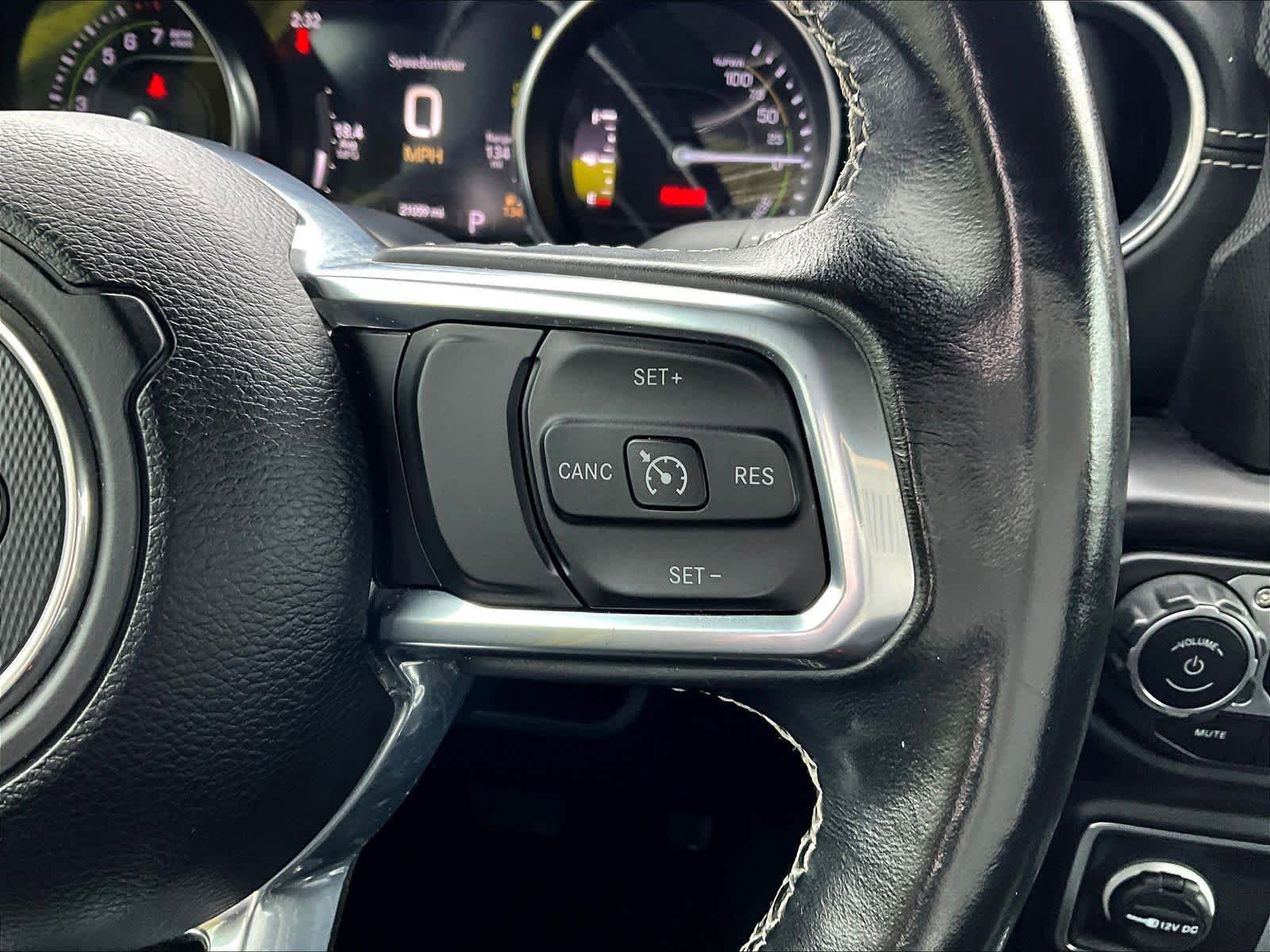 Used 2022 Jeep Wrangler Unlimited Sahara image 24