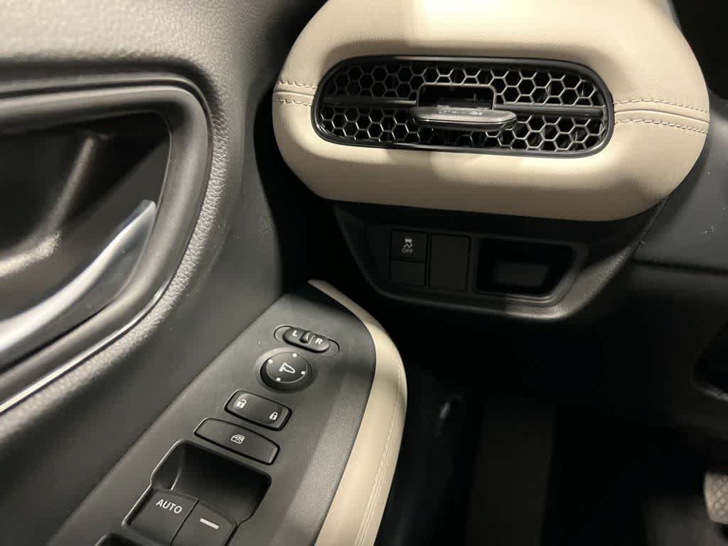 New 2025 Honda HR-V LX image 16