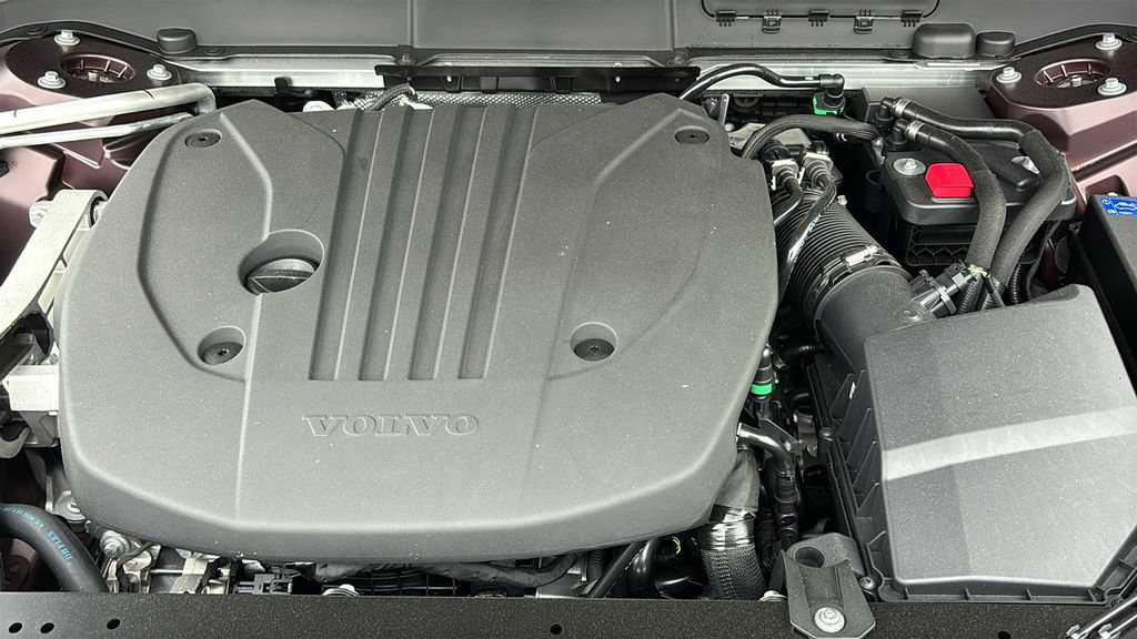 New 2026 Volvo XC60 B5 Plus AWD/4WD image 31