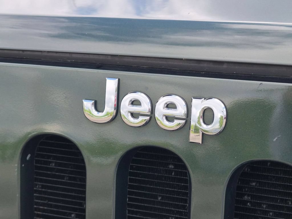 Used 2010 Jeep Wrangler Sport AWD/4WD image 9
