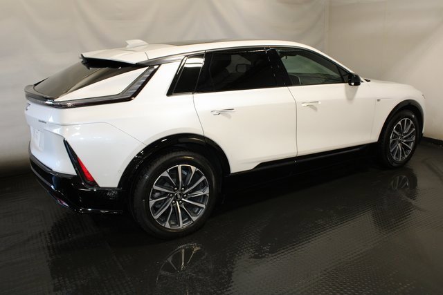 Certified 2024 Cadillac Lyriq Sport image 5