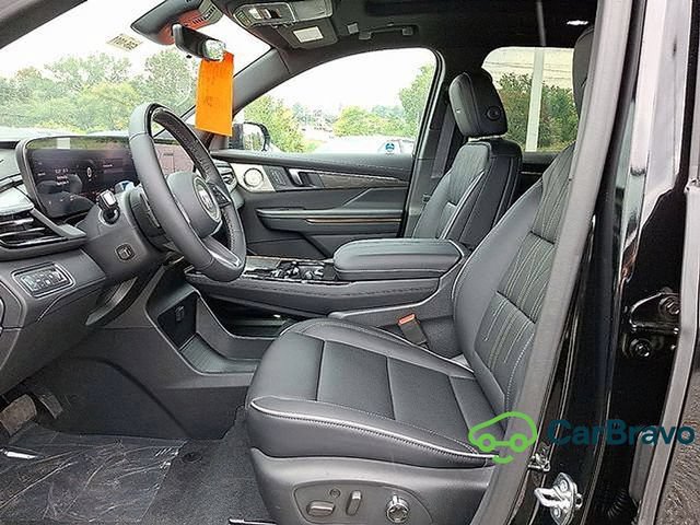 Used 2026 Buick Enclave Avenir w/ Super Cruise Package AWD/4WD image 9