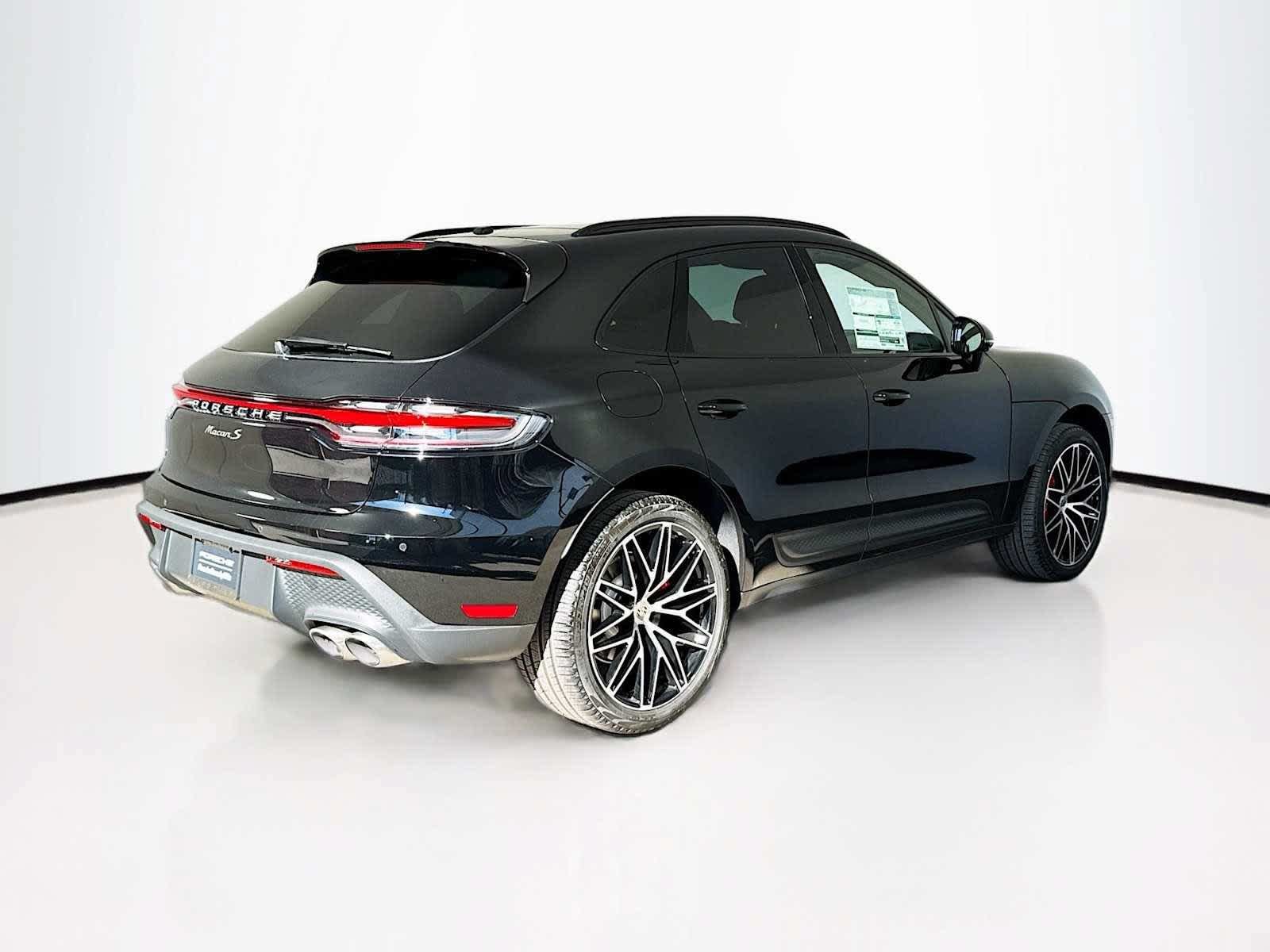 New 2026 Porsche Macan S AWD/4WD image 9