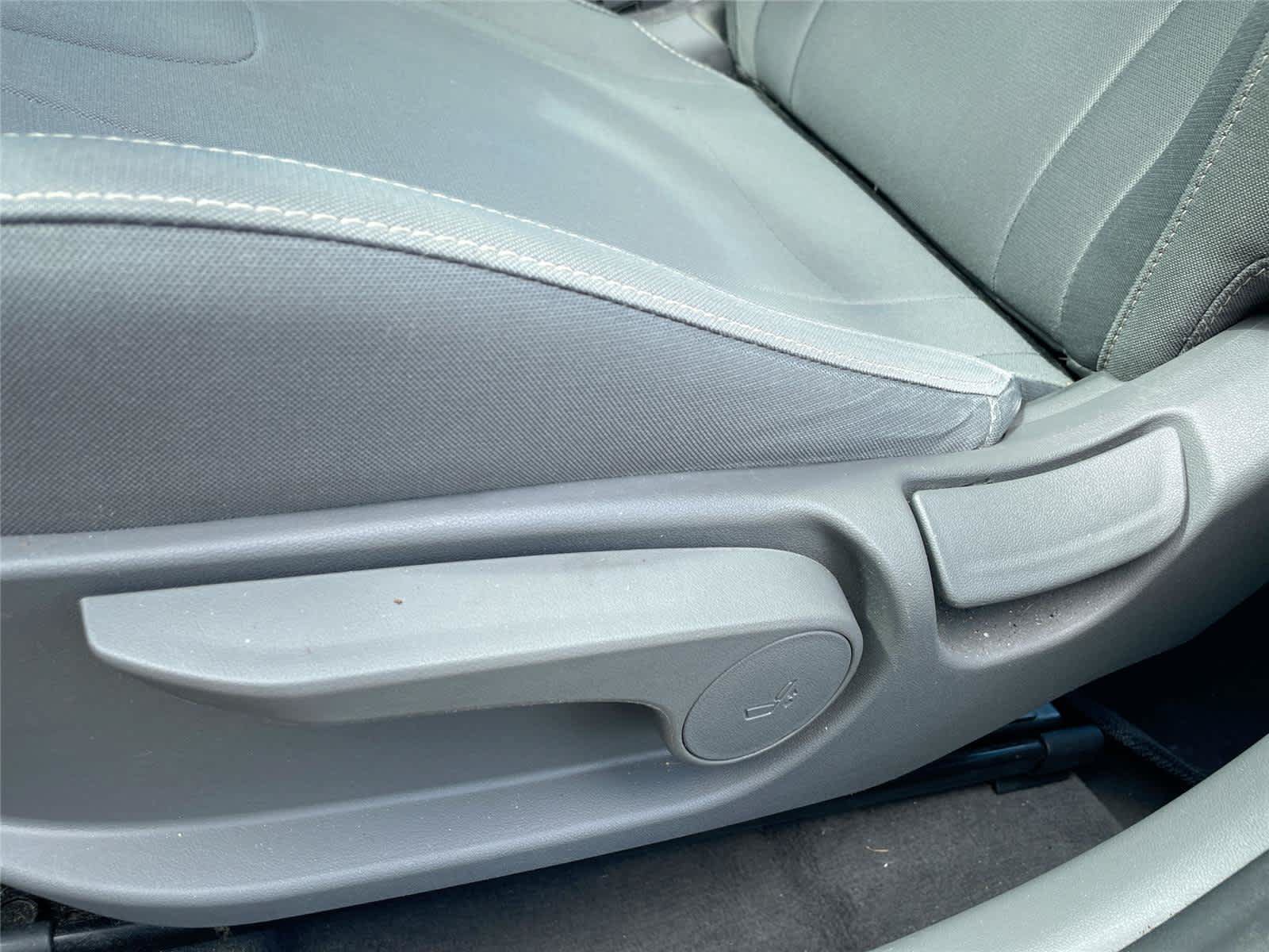 Used 2022 Hyundai Elantra SEL FWD image 10