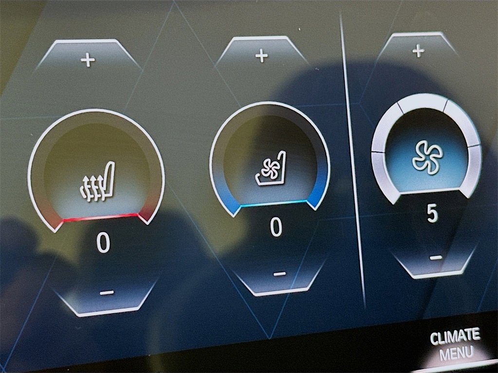 Used 2024 BMW M4 xDrive Competition w/ Executive Package image 20