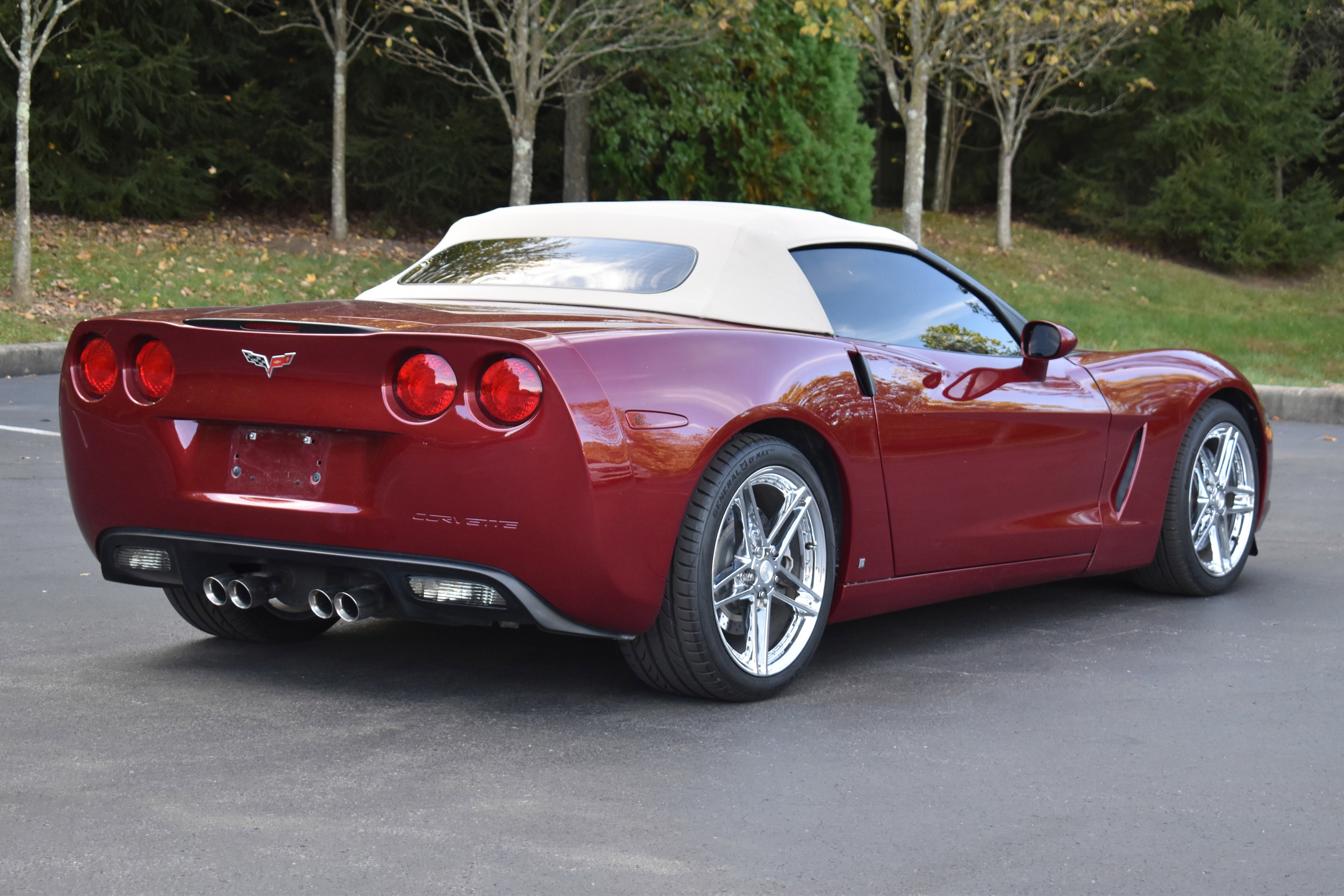 Used 2006 Chevrolet Corvette Convertible w/ Preferred Equipment Group image 29