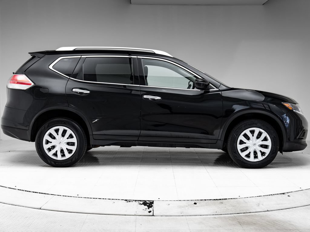 Used 2016 Nissan Rogue S w/ Appearance Package AWD/4WD image 29