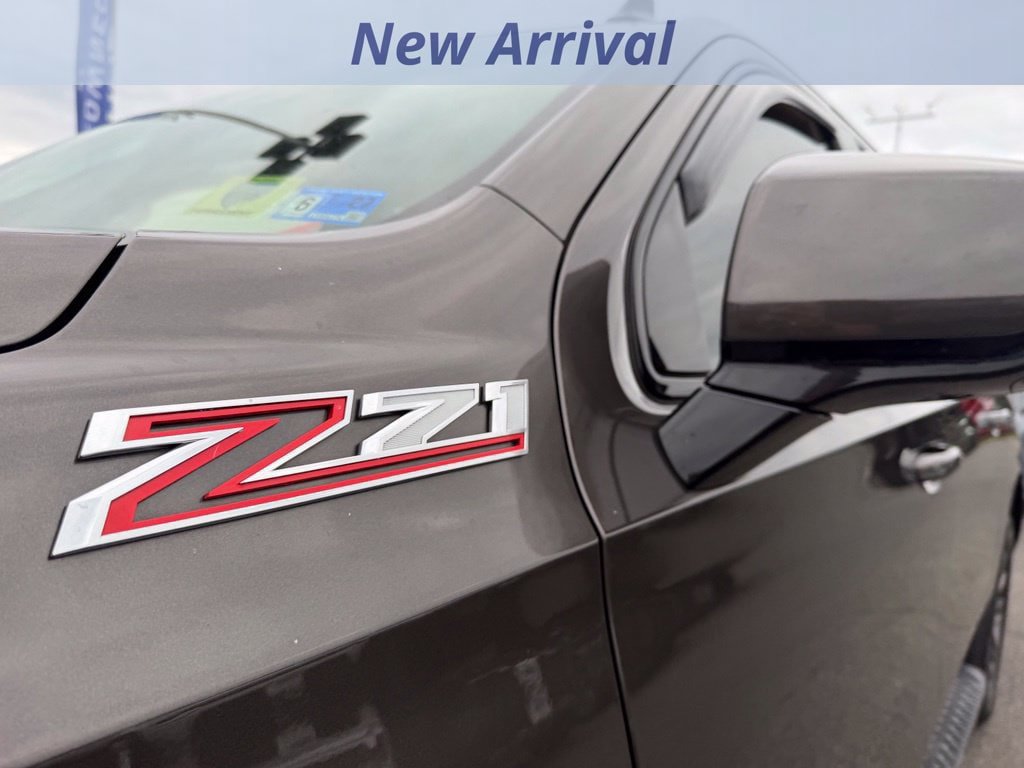 Used 2021 Chevrolet Suburban Z71 w/ Z71 Off-Road Package AWD/4WD image 10