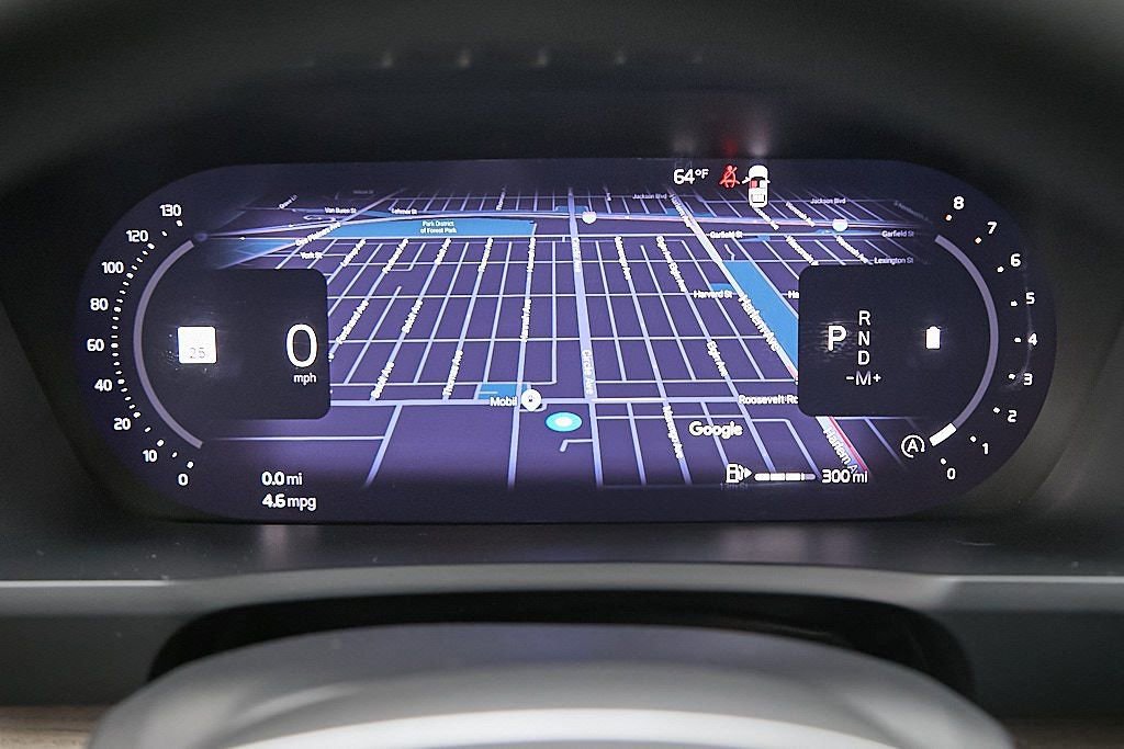 New 2026 Volvo XC90 B6 Plus w/ Protection Package Premier image 14