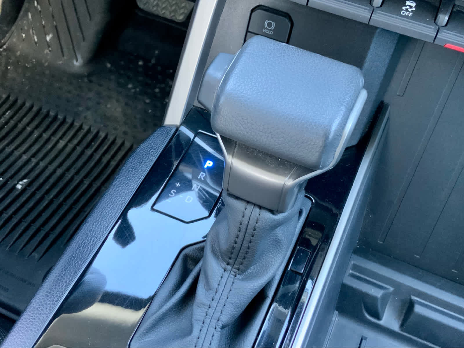 Used 2024 Toyota Tundra SR5 w/ SR5 Premium Package image 46