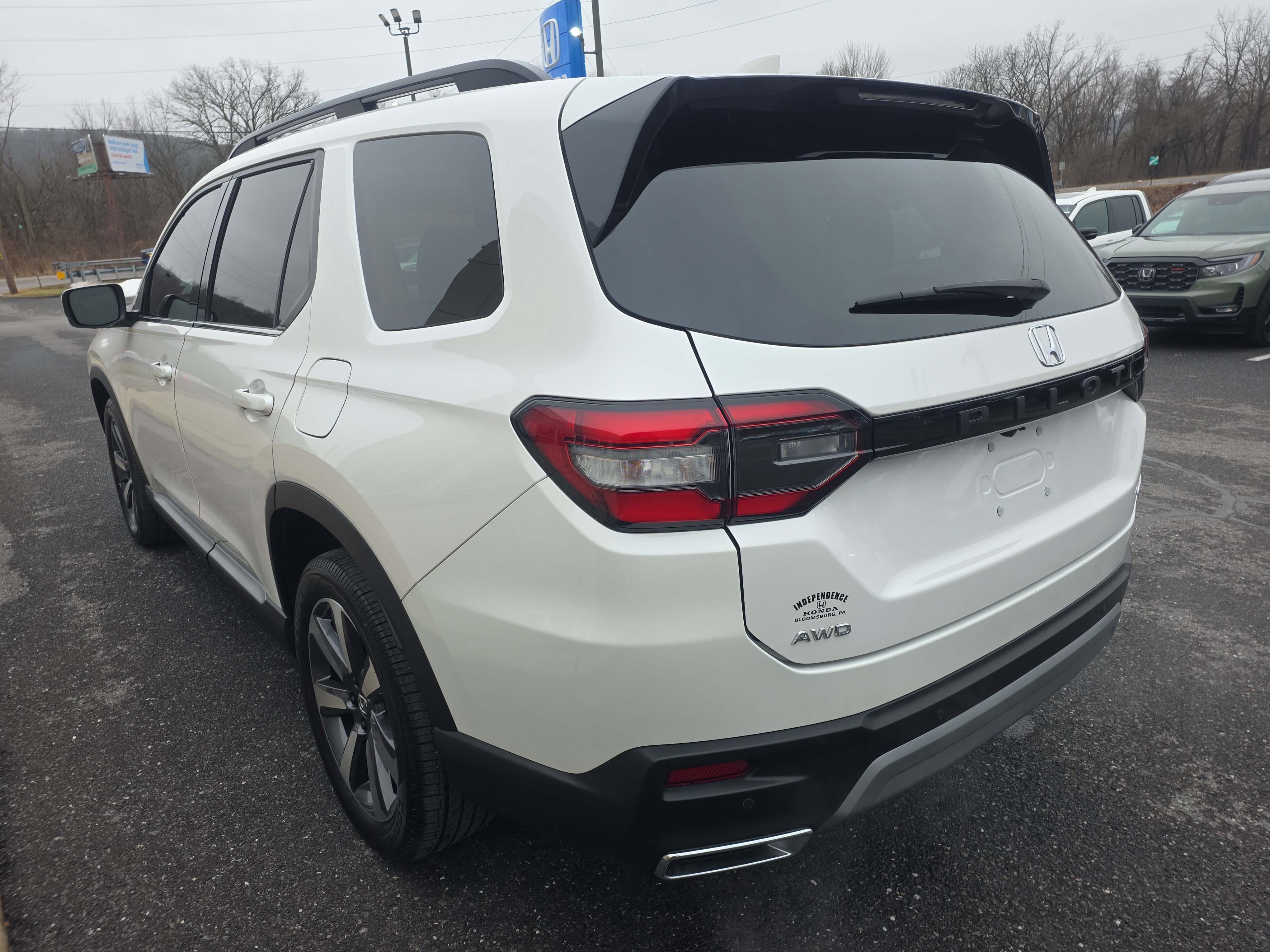 Used 2023 Honda Pilot Elite image 5