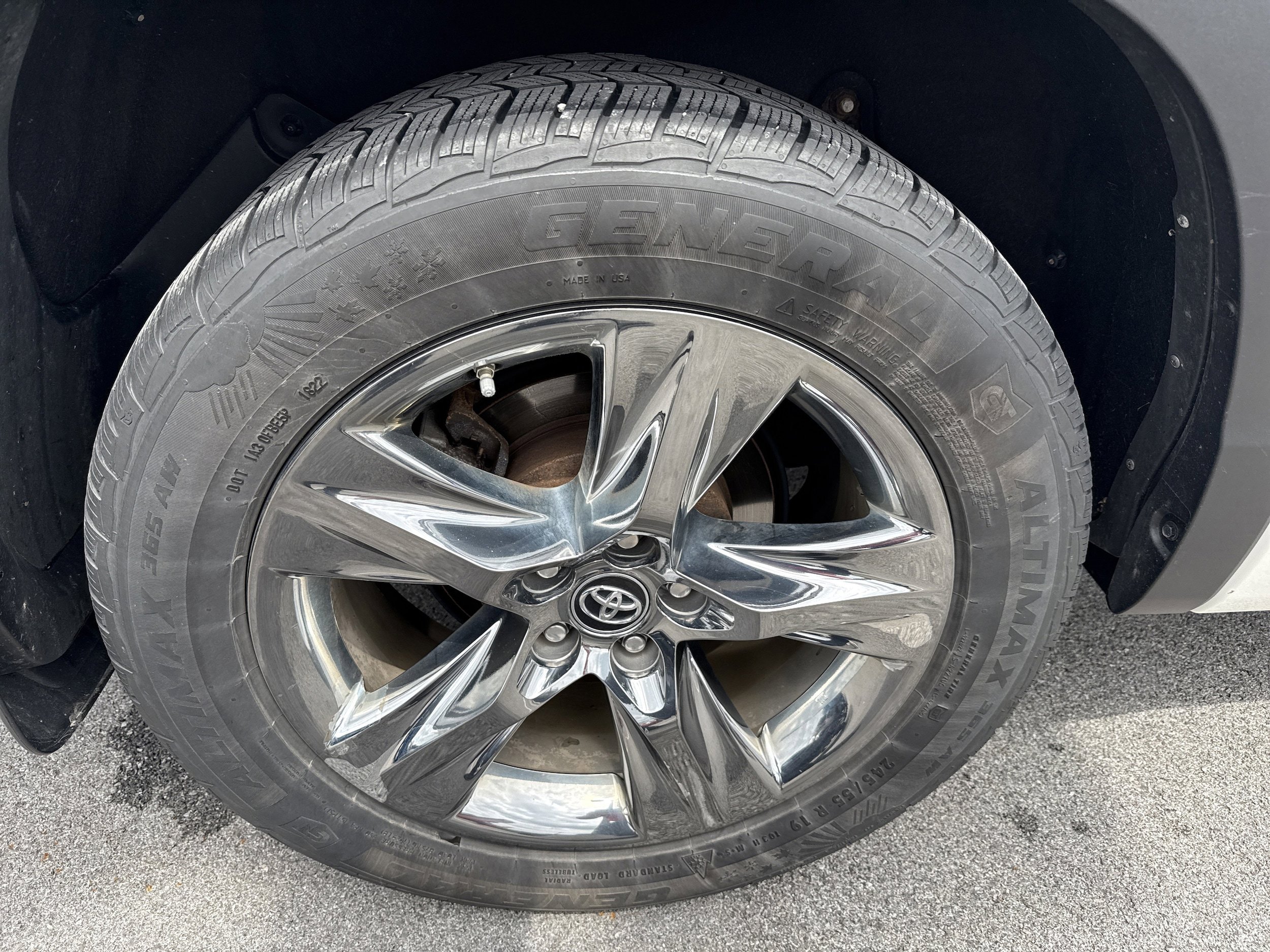 Used 2018 Toyota Highlander Limited Platinum AWD/4WD image 11