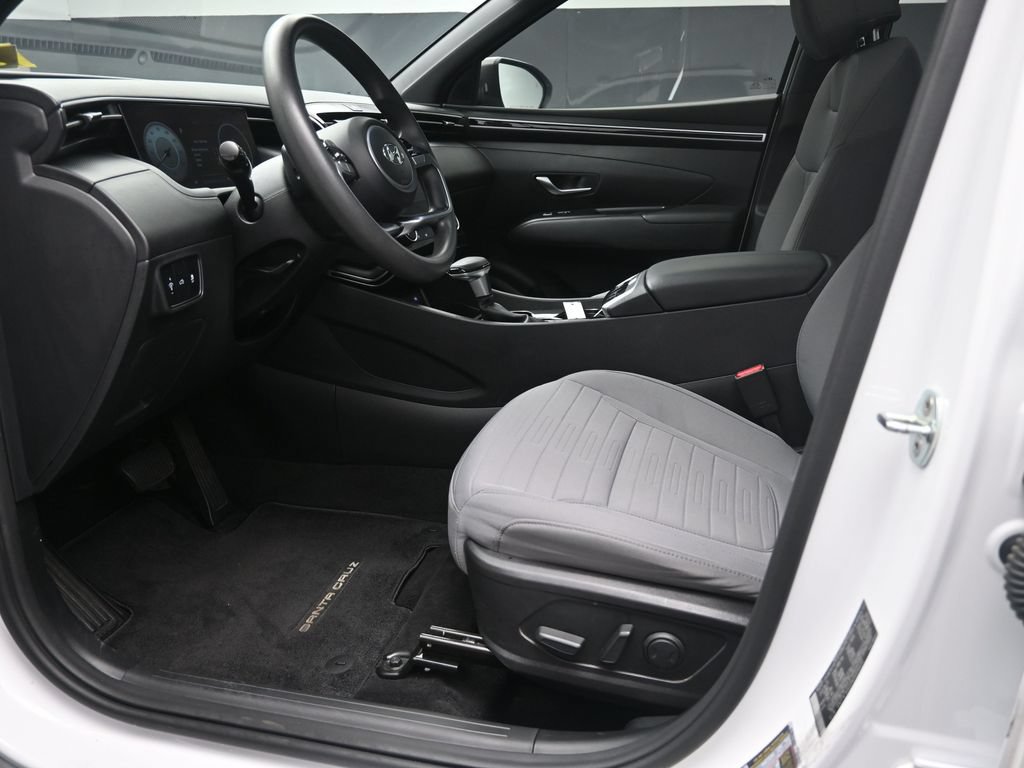 Used 2022 Hyundai Santa Cruz SEL w/ Activity Package FWD image 17