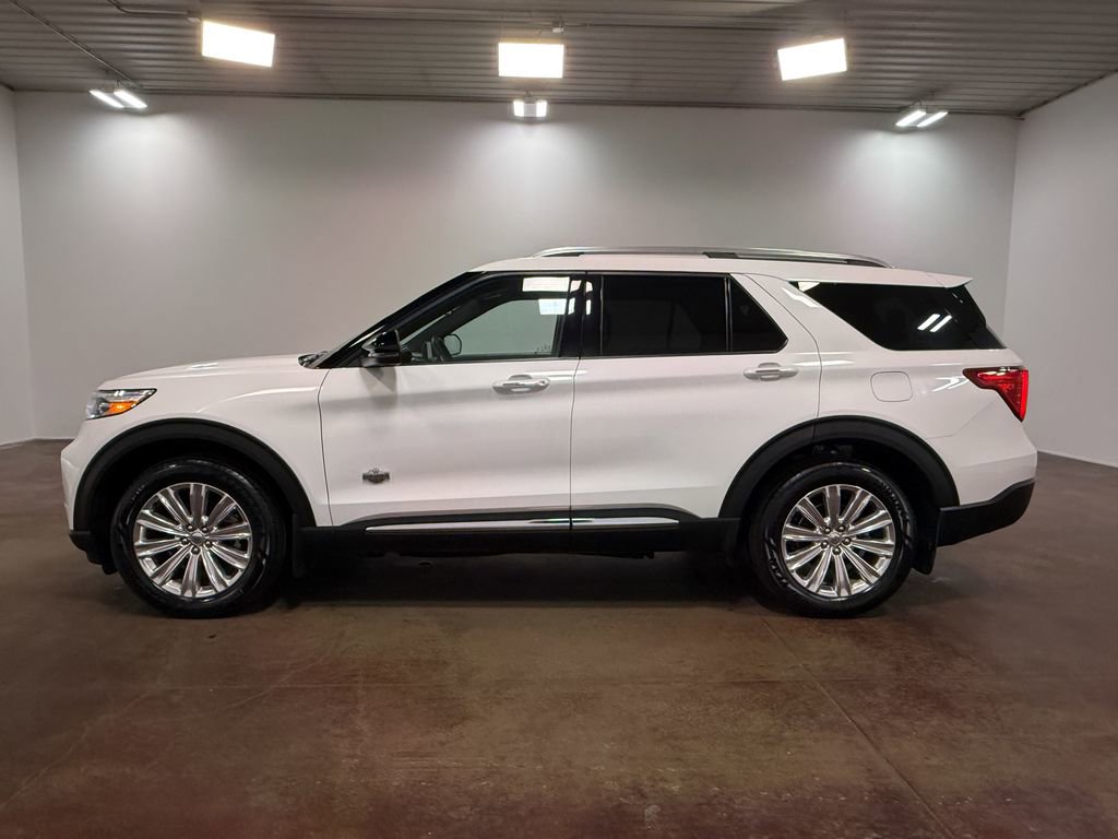 Used 2021 Ford Explorer King Ranch w/ Premium Technology Package image 27