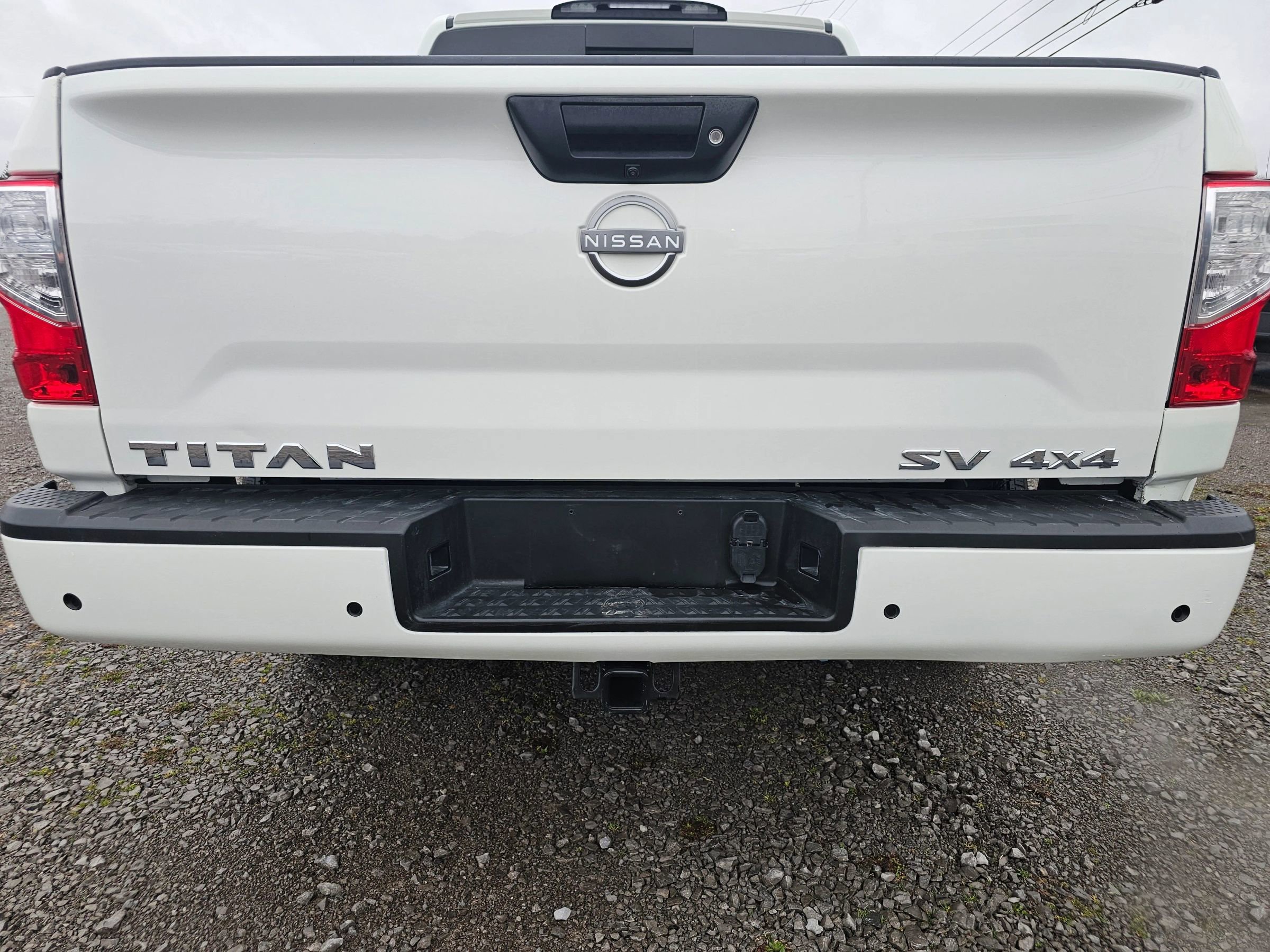 Used 2024 Nissan Titan SV w/ Accessory Utility Package image 17