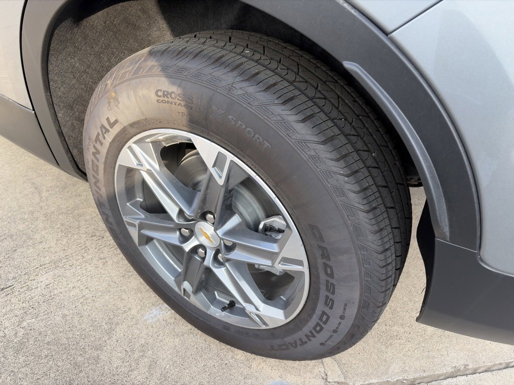 Used 2025 Chevrolet Blazer LT w/ Driver Confidence Package image 6