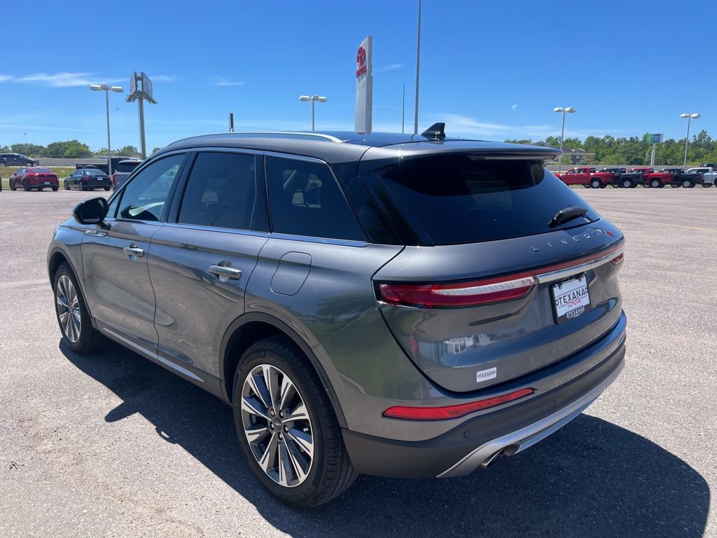 Used 2022 Lincoln Corsair Reserve AWD/4WD image 5