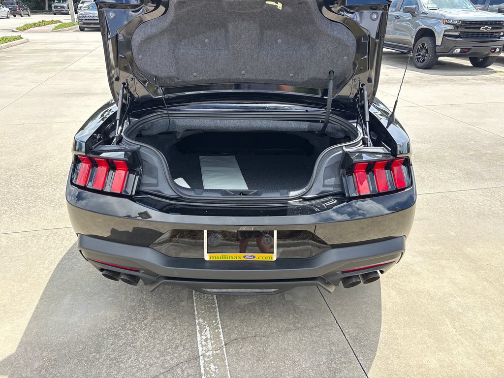 Used 2024 Ford Mustang GT Premium RWD image 31