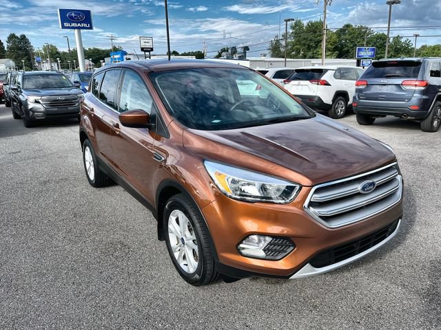 Used 2017 Ford Escape SE AWD/4WD image 10