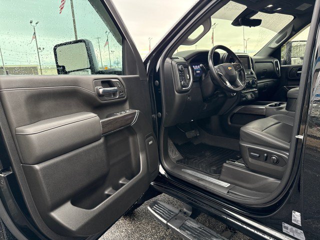 Used 2022 Chevrolet Silverado 3500 LTZ w/ LTZ Plus Package AWD/4WD image 13