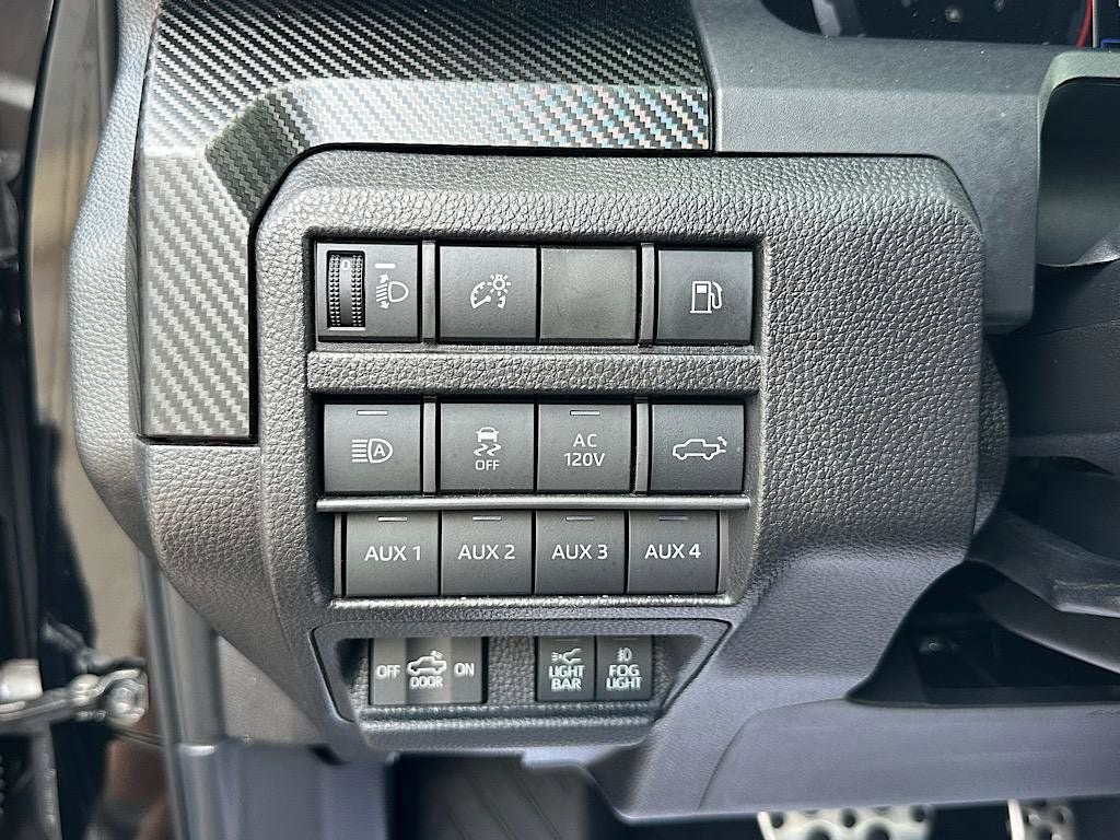 Used 2025 Toyota Tacoma TRD Pro AWD/4WD image 25