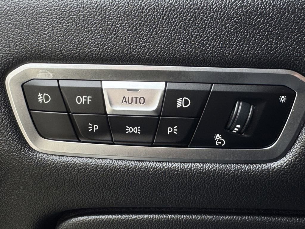 Used 2020 BMW X5 xDrive40i w/ M Sport Package AWD/4WD image 20