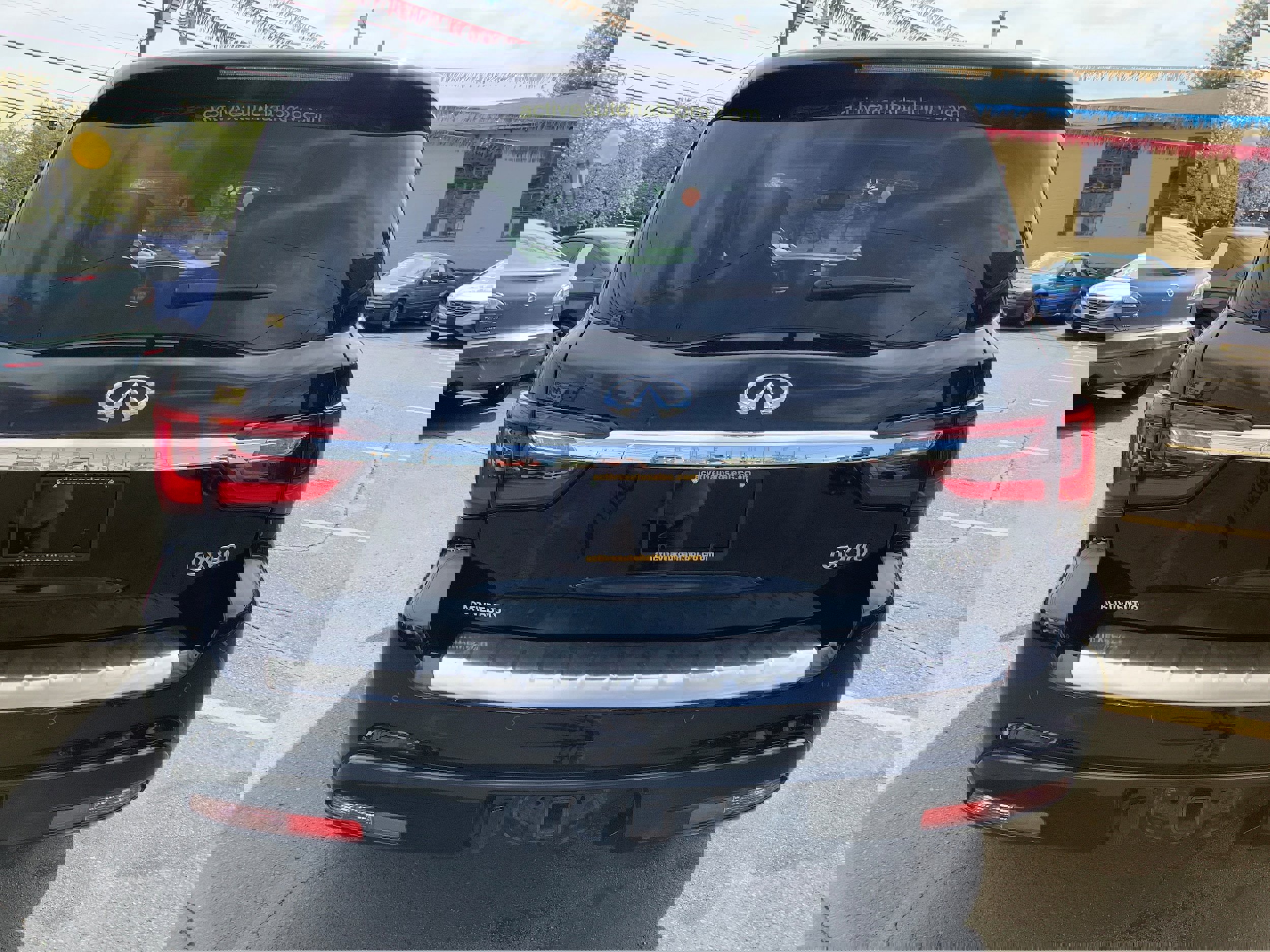 Used 2019 INFINITI QX80 Luxe w/ 22" Wheel Package image 6