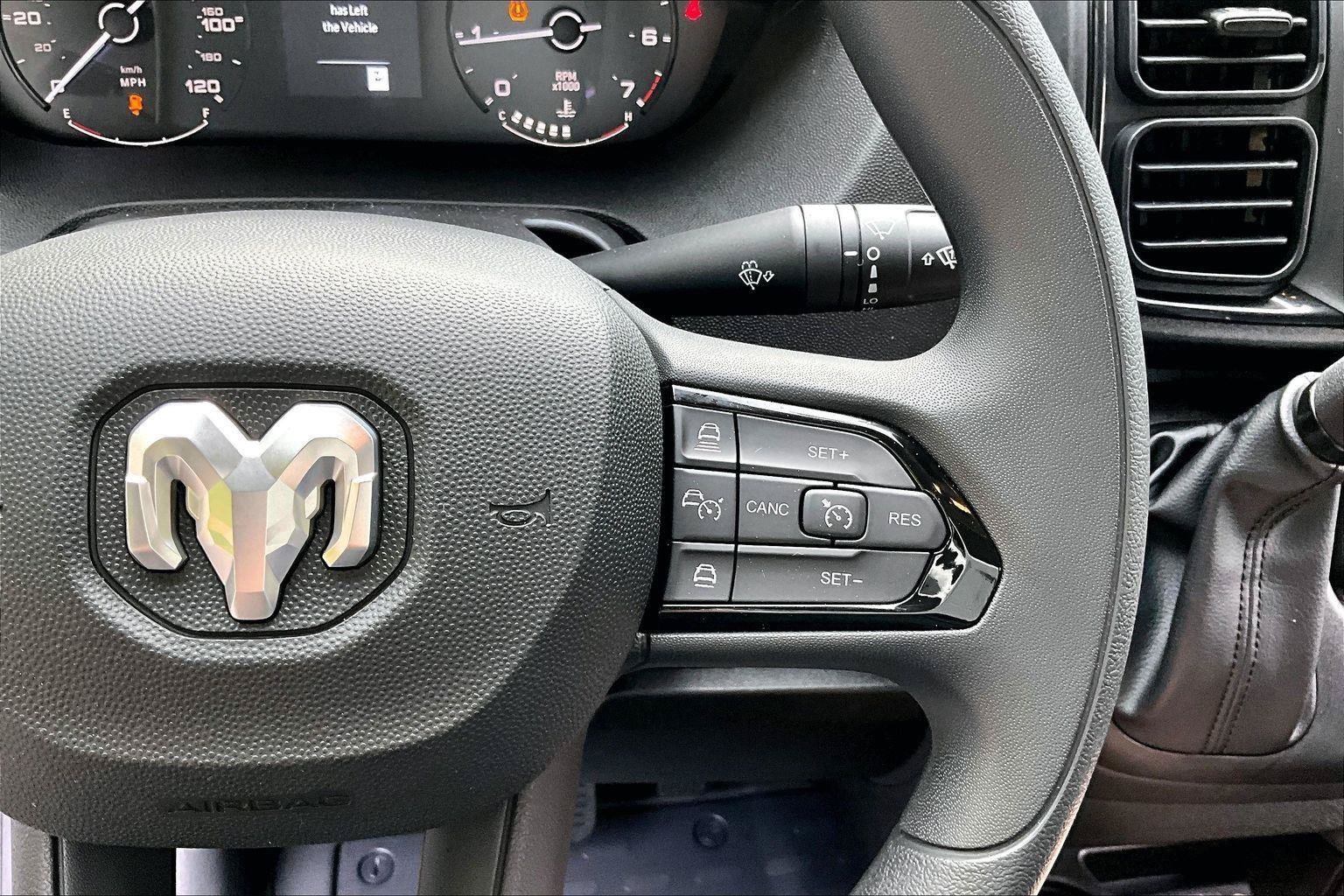 Used 2025 RAM ProMaster 3500 FWD image 19