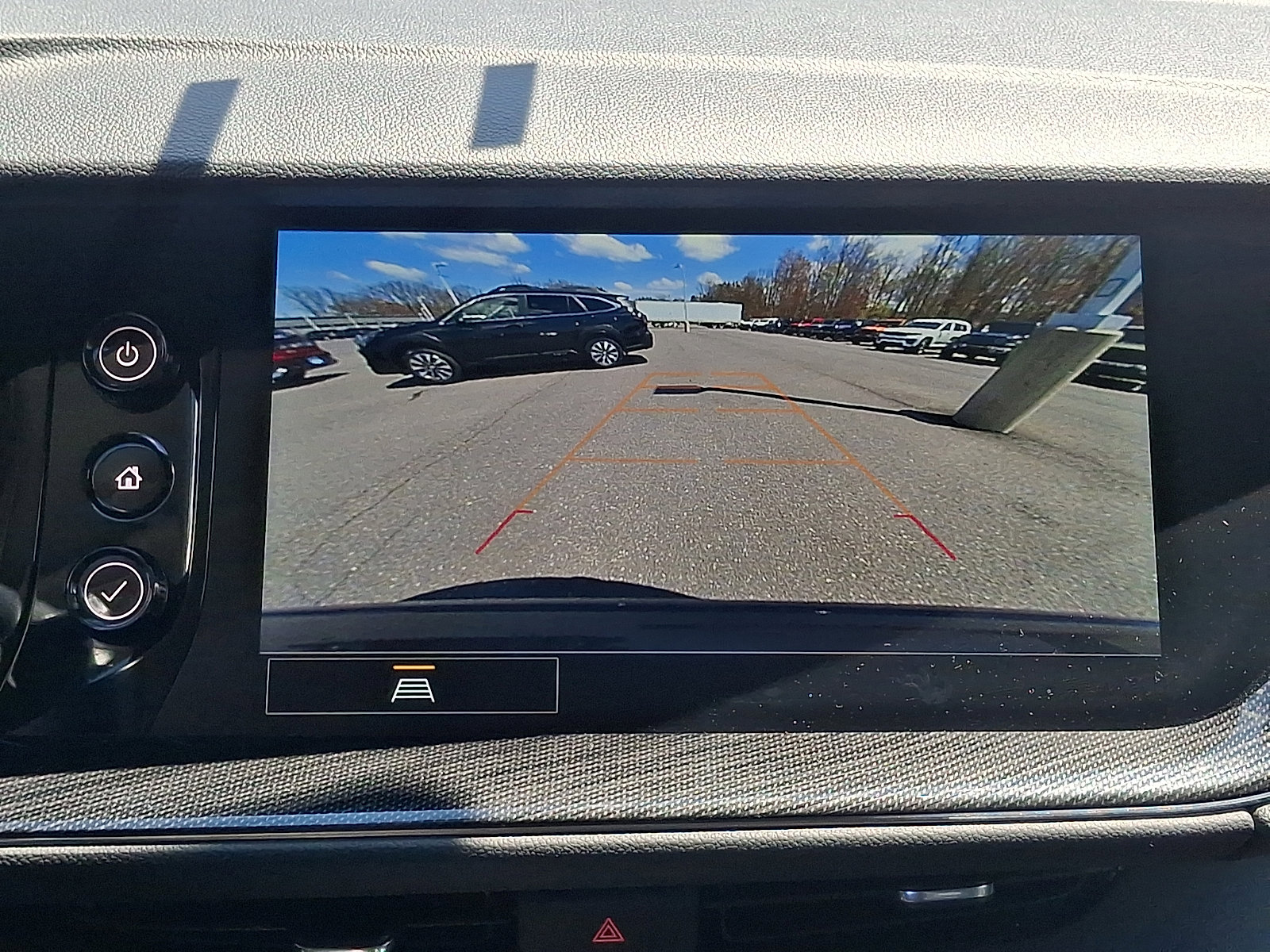 Certified 2023 Buick Envision Preferred AWD/4WD image 17