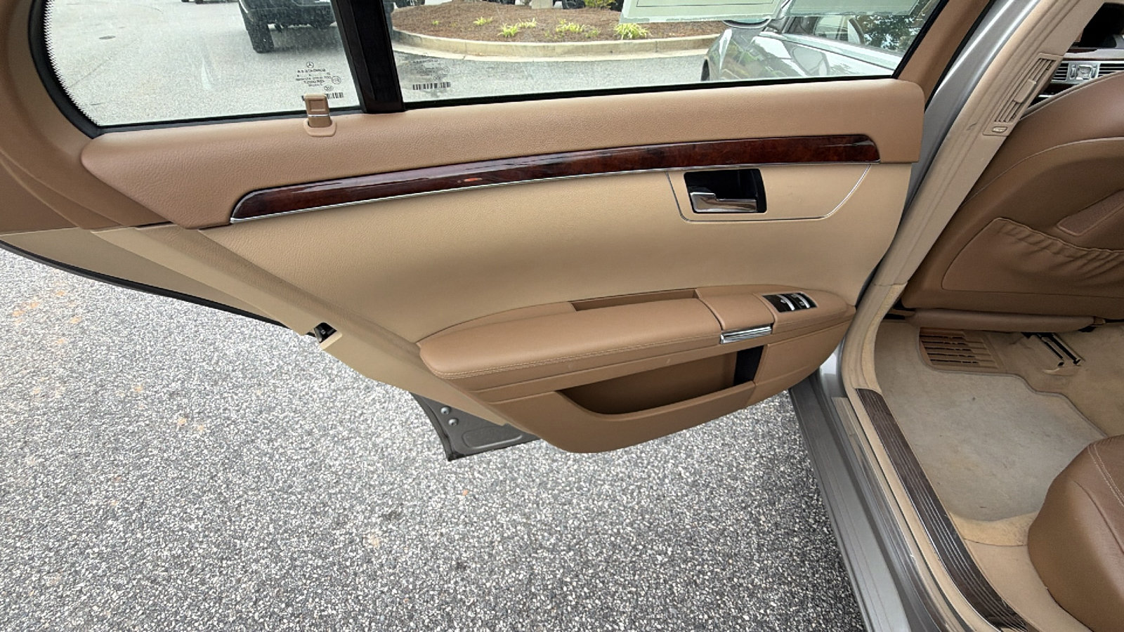 Used 2009 Mercedes-Benz S 550 4MATIC image 23