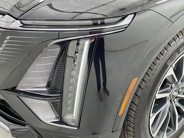 New 2025 Cadillac Lyriq Sport w/ LPO, Floor Liner Package image 15